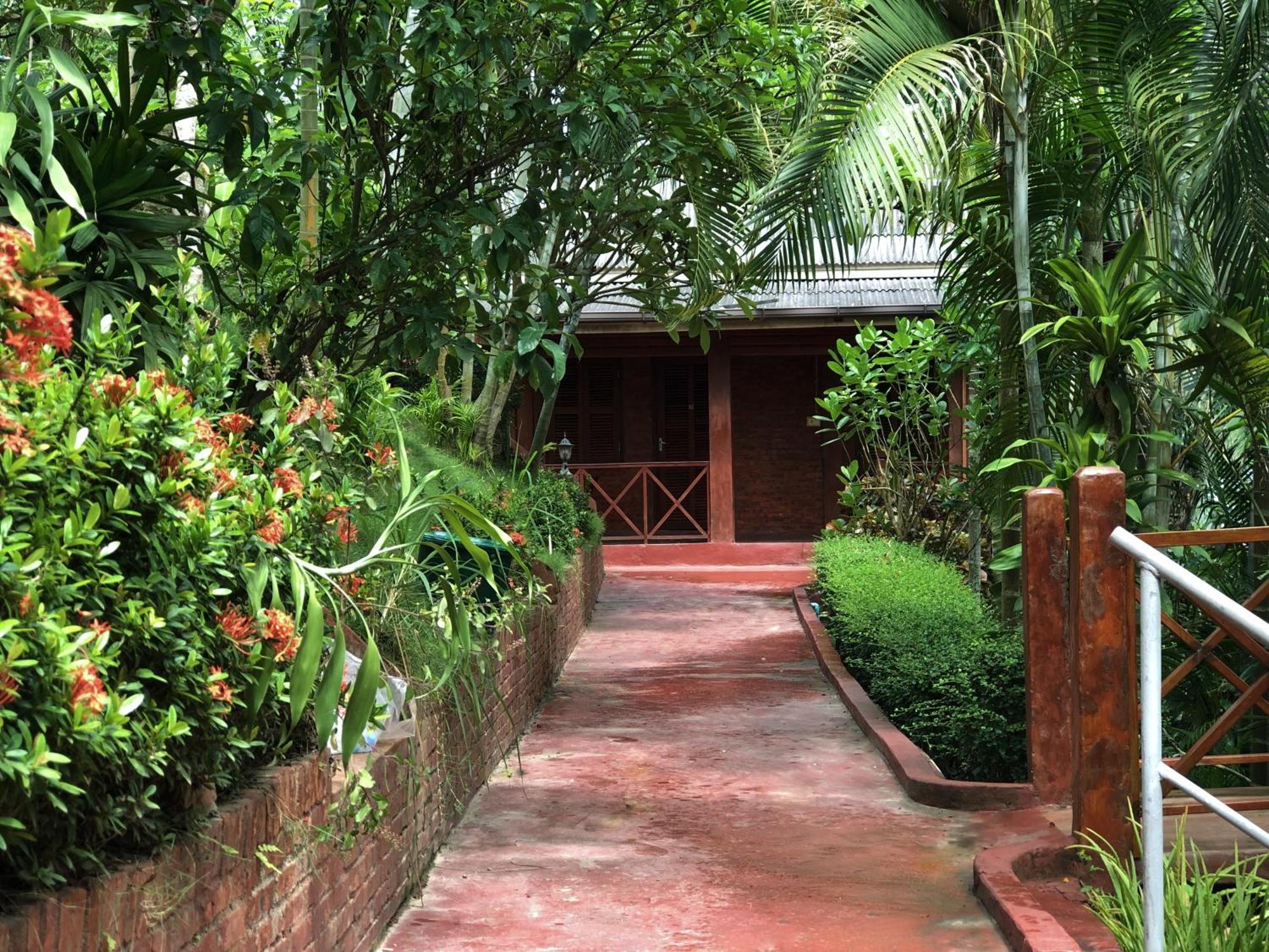Mekong Riverside Lodge Muang Pakbèng Exteriér fotografie